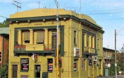 Albion Hotel