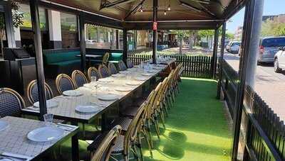 Charlie's Corner Cafe & Bar Kingston