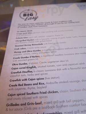 Radii Restaurant & Bar