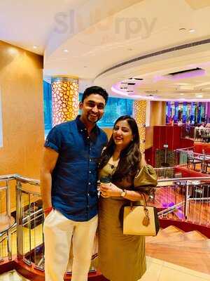 Radii Restaurant & Bar