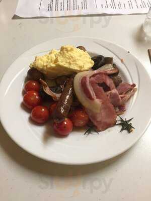 Fellows Bar And Cafe