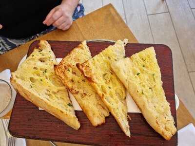 Cyren Bar Grill Seafood