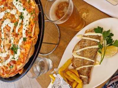 Cyren Bar Grill Seafood