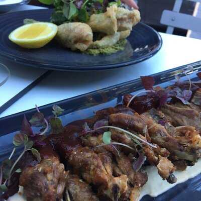 Shadowboxer Bar & Kitchen