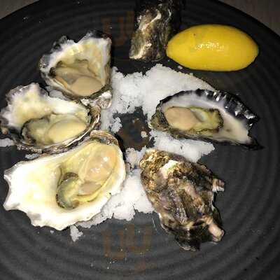 Shadowboxer Bar & Kitchen