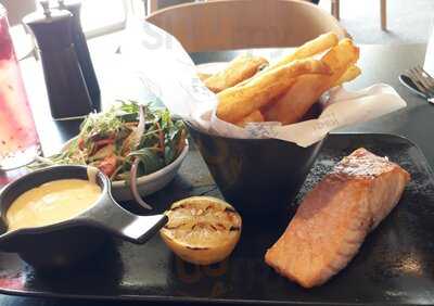 Canberra Southern Cross Club - Woden