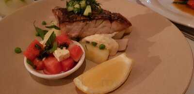 Wet Paint Restaurant