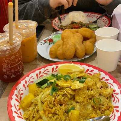 Dodee Paidang Thai Bar And Cafe