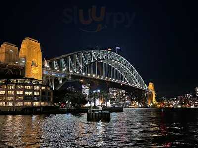 The Squire's Landing