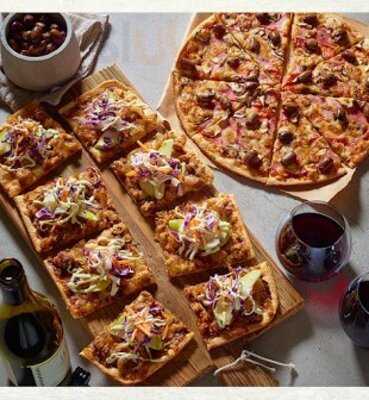 Crust Gourmet Pizza Bar