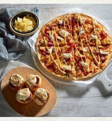 Crust Gourmet Pizza Bar