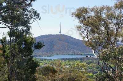 Red Hill Lookout Cafe & Bar