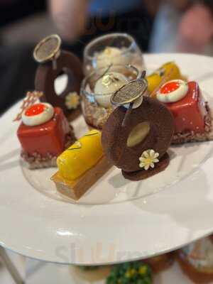 Dock 37 Bar And Kitchen