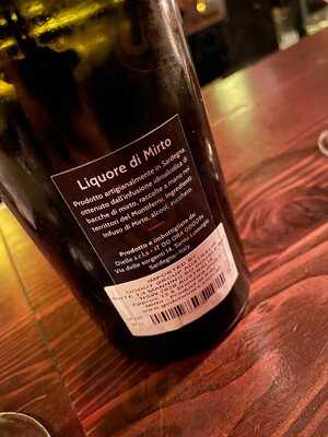 Pino's Vino E Cucina