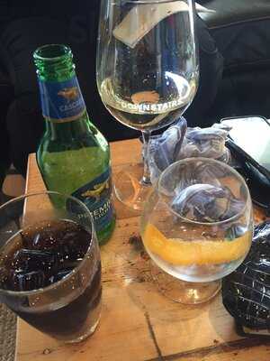 Downstairs Bistro & Lounge