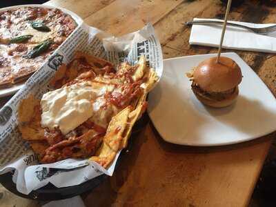 Downstairs Bistro & Lounge