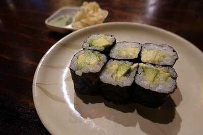 Sushi & Grill