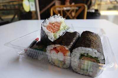Sushi & Grill