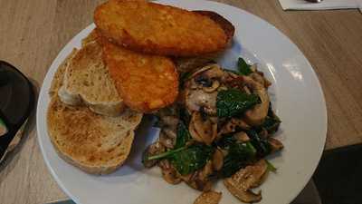 Cafe Garema And Juice Bar