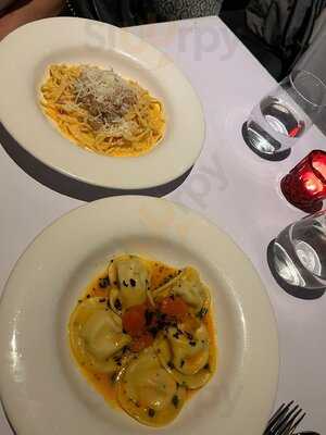 Devine Food And Wine