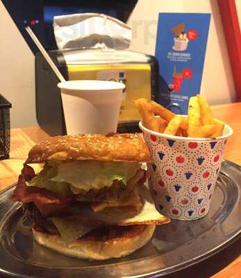 Huxtaburger Fulham Place