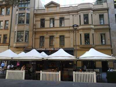Customs House Bar - Gastropub