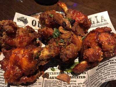 Arbre Bar And Pantry