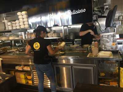 Guzman Y Gomez - Newtown