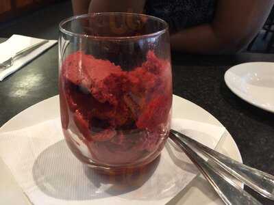 La Zanyas Restaurant & Bar