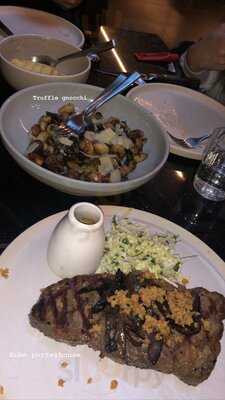 Pretty Boy Italian Steakhouse