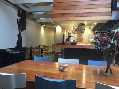 Speakeasy Kitchen Bar