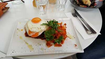 Speakeasy Kitchen Bar