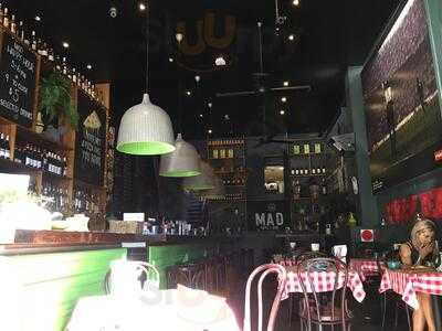 Mad Pizza E Bar