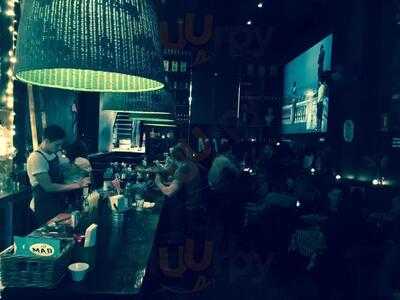 Mad Pizza E Bar