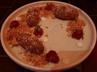 The George On Collins