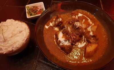 The George On Collins