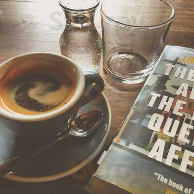 Heartattack And Vine