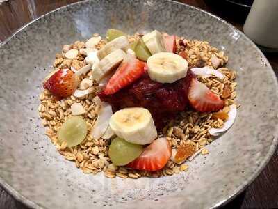 Saporito Cafe Bar & Grill