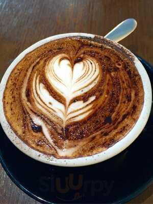 Saporito Cafe Bar & Grill