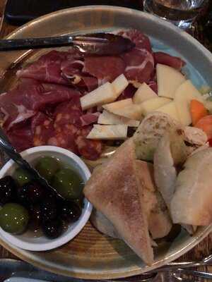 Verde Restaurant + Bar