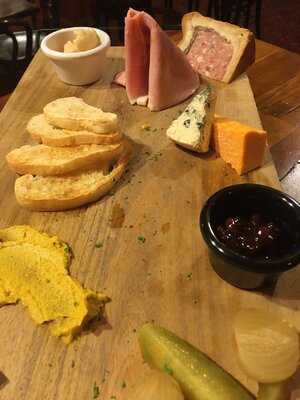 Charles Dickens Tavern