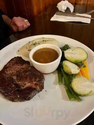 Charles Dickens Tavern