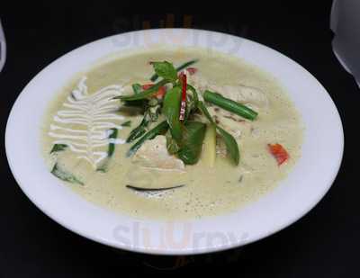 Chong & Co Thai Restaurant And Bar