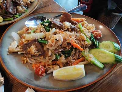 Chong & Co Thai Restaurant And Bar