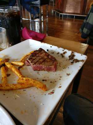 Mooseheads Pub And Nightclub