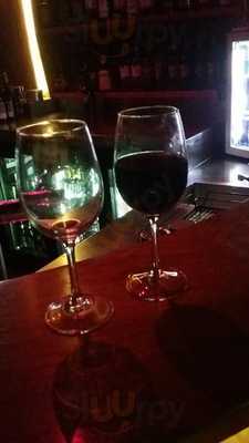 Mooseheads Pub And Nightclub