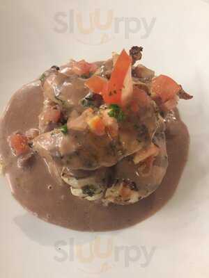 Pier 35 Bar And Grill