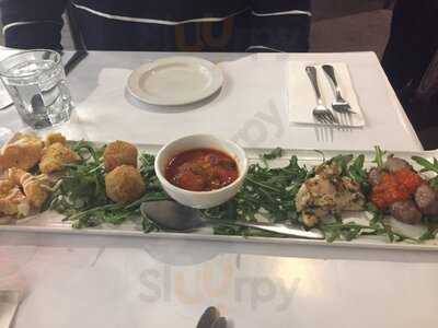 Pier 35 Bar And Grill