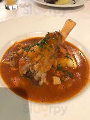 Pier 35 Bar And Grill