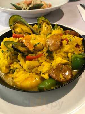 Pier 35 Bar And Grill